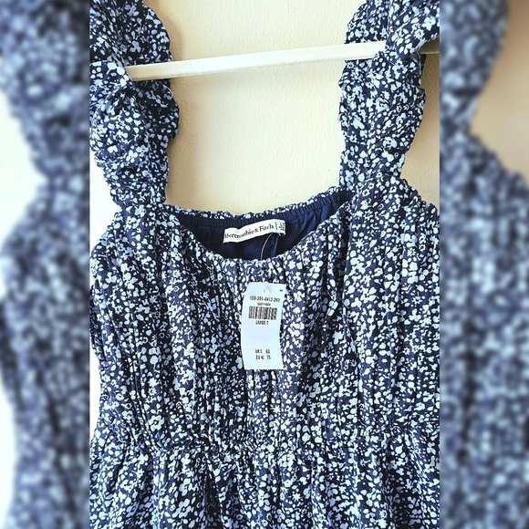 Abercrombie and Fitch NWT Puff Strap Babydoll Mini Dress (L) - Picture 3 of 6